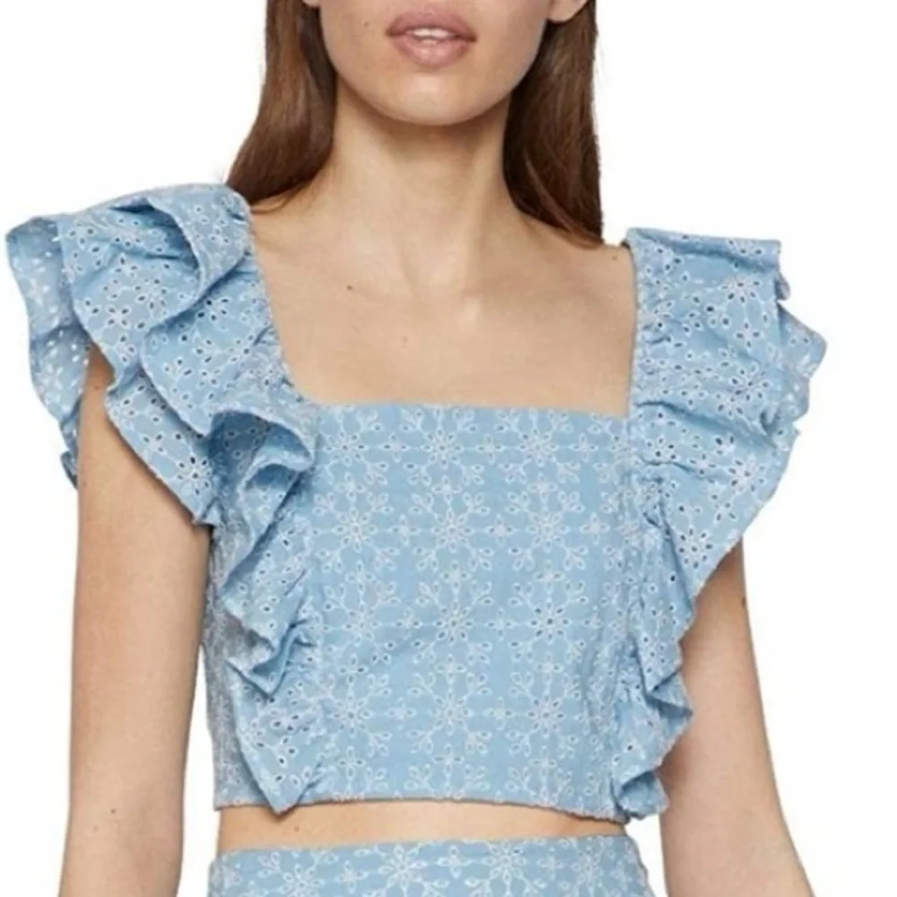 BCBGeneration Blue Eyelet Ruffle Crop Top Cottagecore Large - Picture 2 of 9